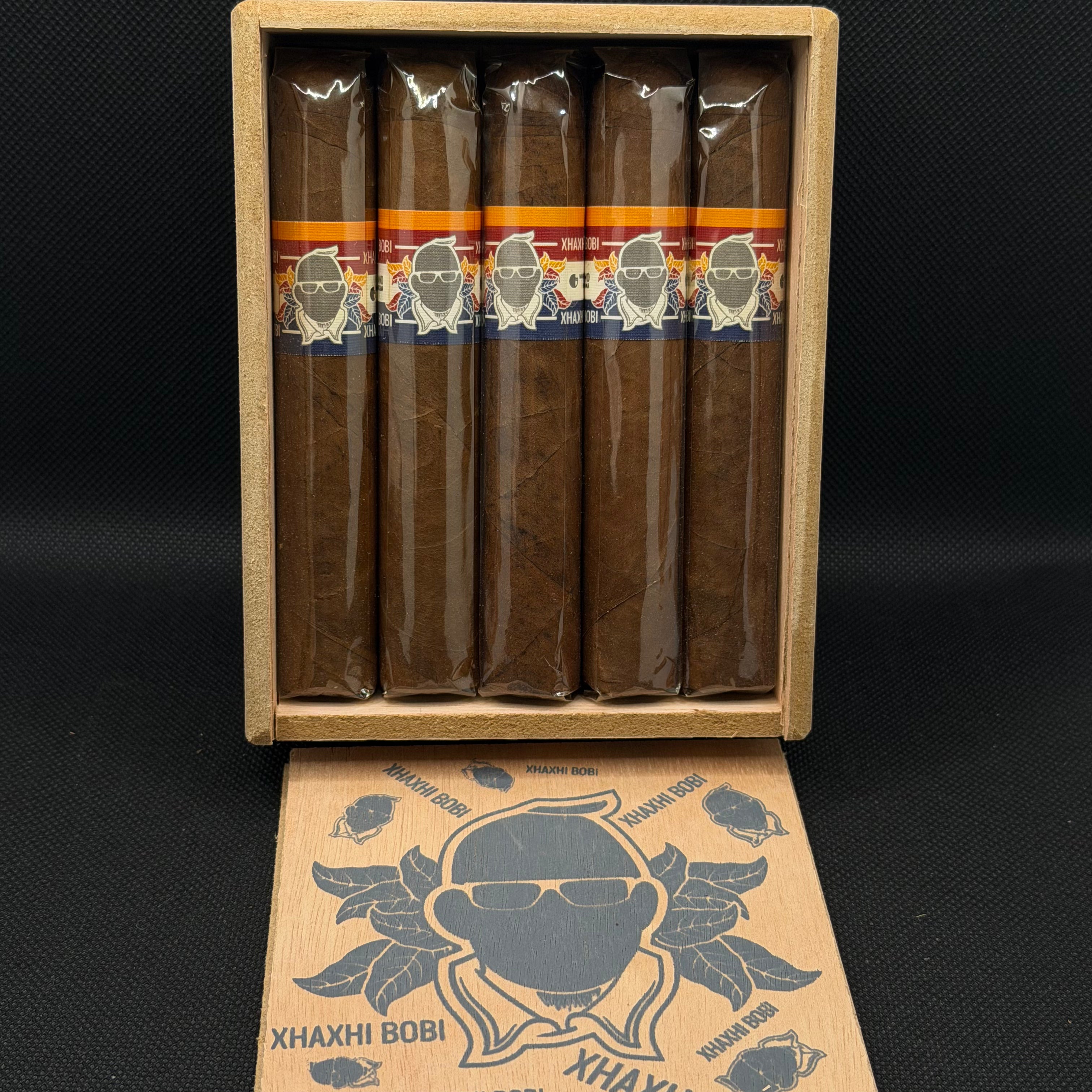Xhaxhi Bobi Grey Robusto